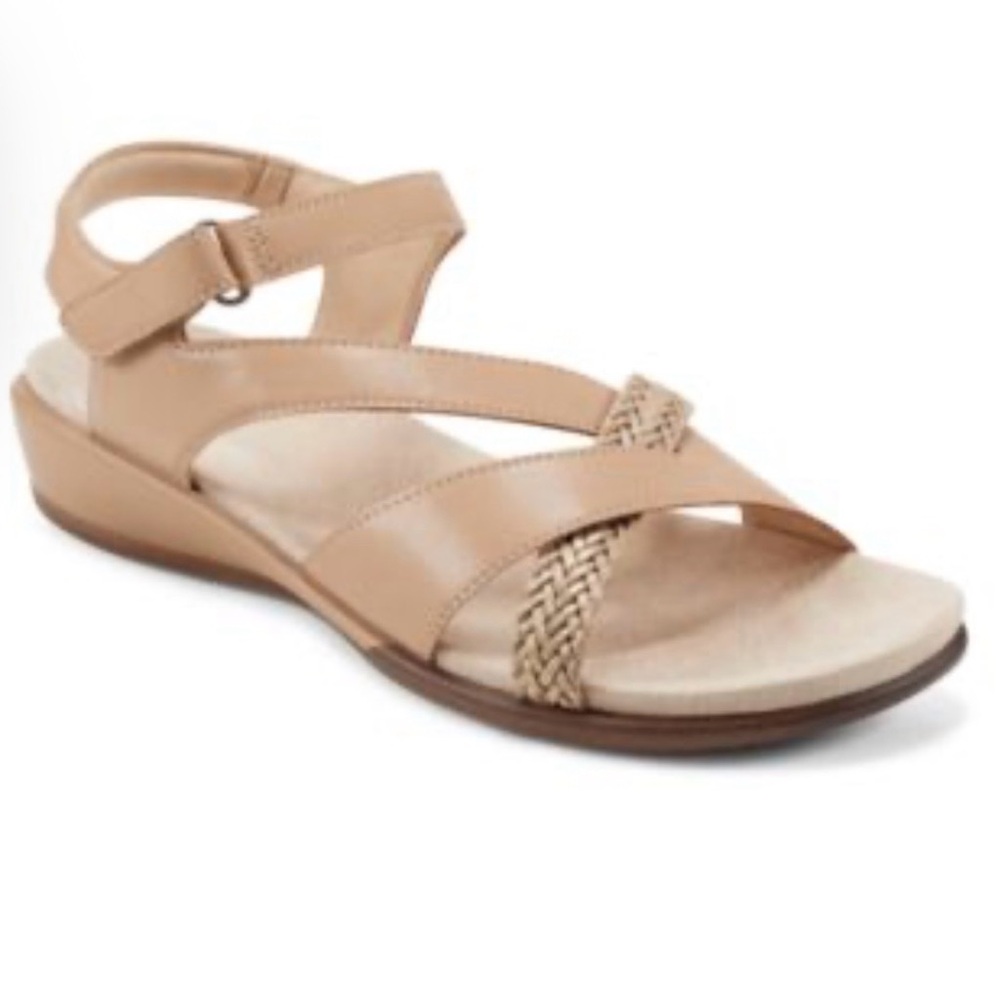 Easy Spirit Hart open toe strappy sandals sz8.5 like new